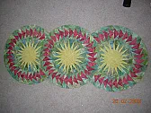 Summer Table Runner |  http://www.flickr.com/photos/28328779@N00/2280536342/and I think that four...