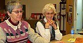 Continuous Prairie Points links  |  http://www.santarosaquiltguild.org/downloads/PrariePoint-Instructions.pdf this...