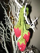 FO:  Knitted Strawberries |  I just made a bunch of...